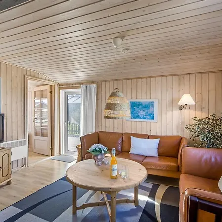 Feriehus - 441m From The Sea By Interhome