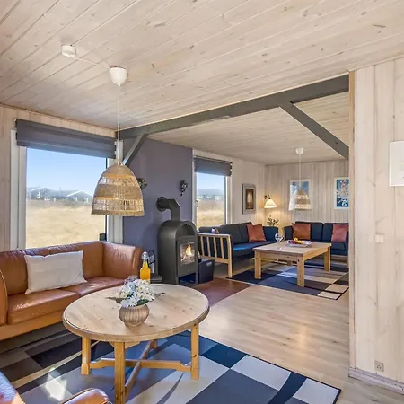 - 441m From The Sea By Interhome Feriehus